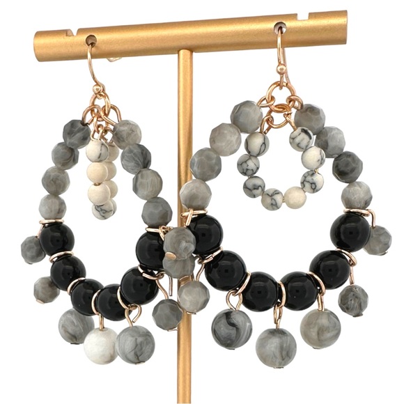 🌸3/$15🌸 Beaded Multi-Loop Chandelier Drop Earrings - Picture 3 of 3